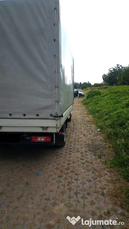 Ford Transit autoutilitara