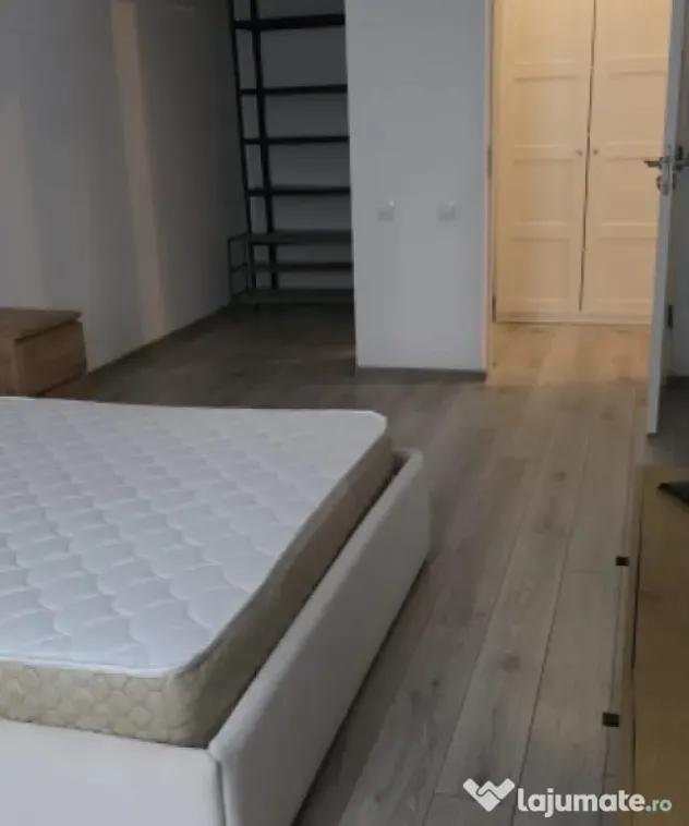 Apartament 2 camere semidcomandat 62 mp zona BMW, Floresti