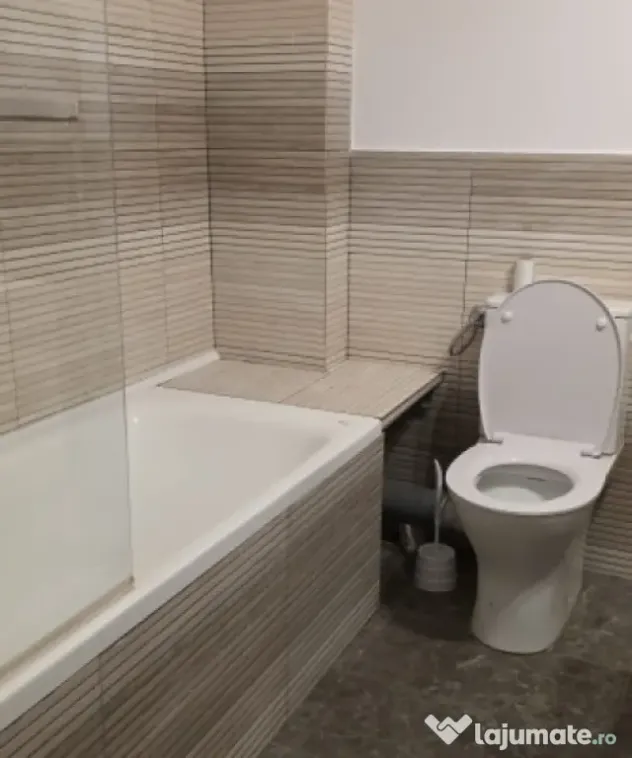 Apartament 2 camere semidcomandat 62 mp zona BMW, Floresti