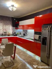 Vila Moderna cu pozitie frontala la lac. 