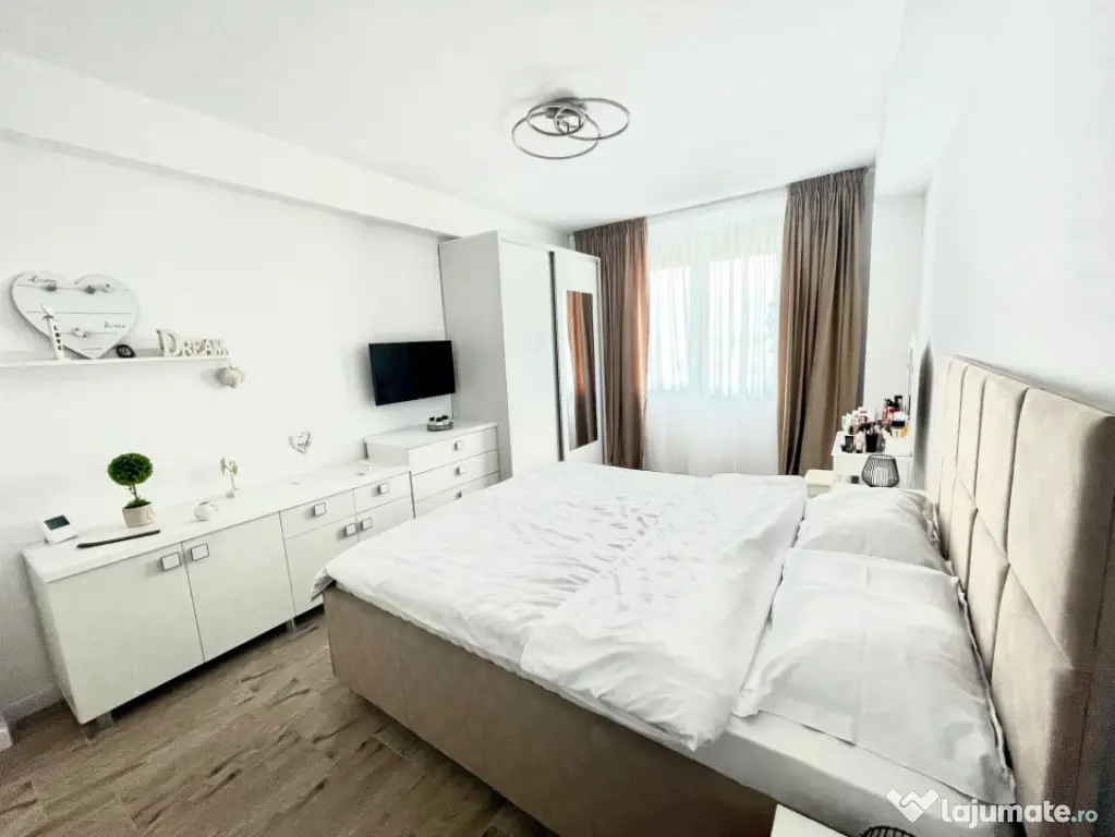 Apartament 2 camere de vânzare în Mamaia Nord, mobilat și