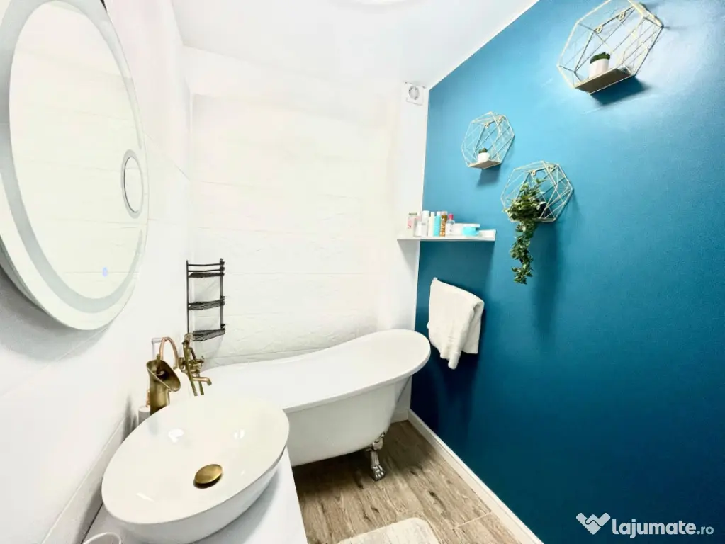 Apartament 2 camere de vânzare în Mamaia Nord, mobilat și