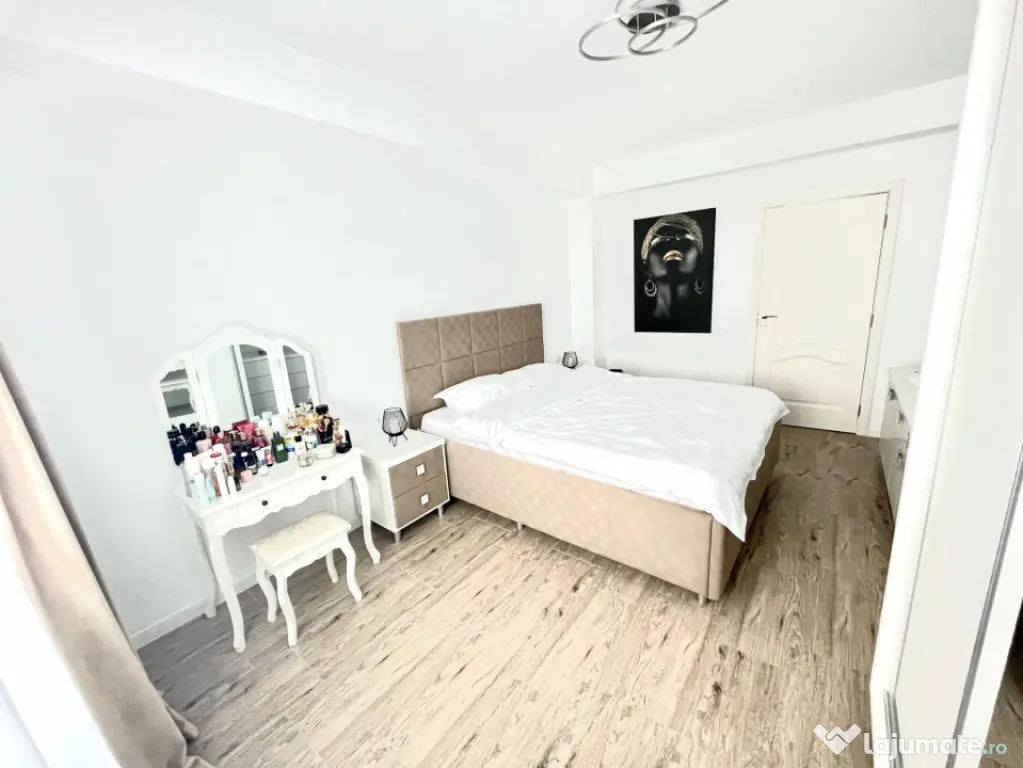 Apartament 2 camere de vânzare în Mamaia Nord, mobilat și