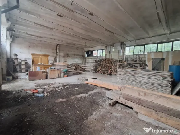 Spațiu comercial 202 mp, înălțime 6 m, multiple posibili