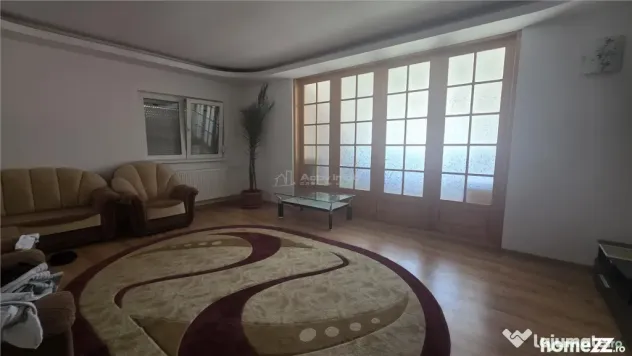 Casa P E, teren 568 mp - Valea Rosie