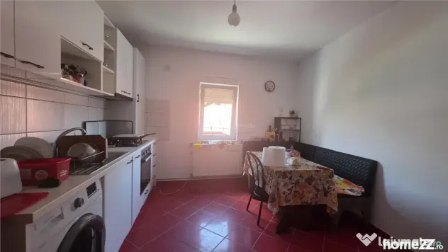 Casa P E, teren 568 mp - Valea Rosie