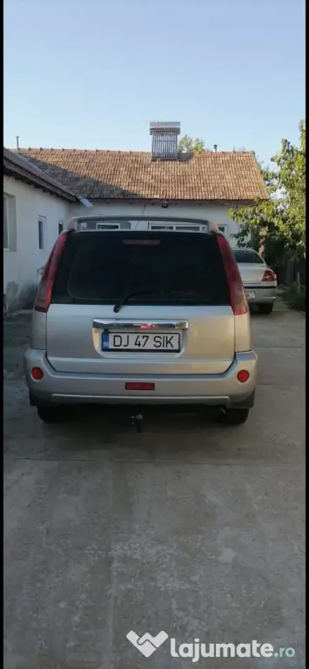 Dezmembrez Nissan X-trail t30 2.2 DCI 2005