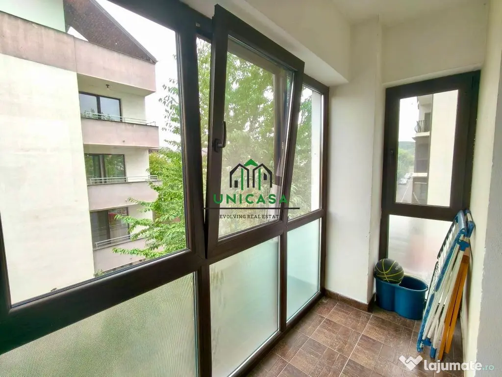 Apartament de inchiriat / 3 camere/ loc de parcare privat