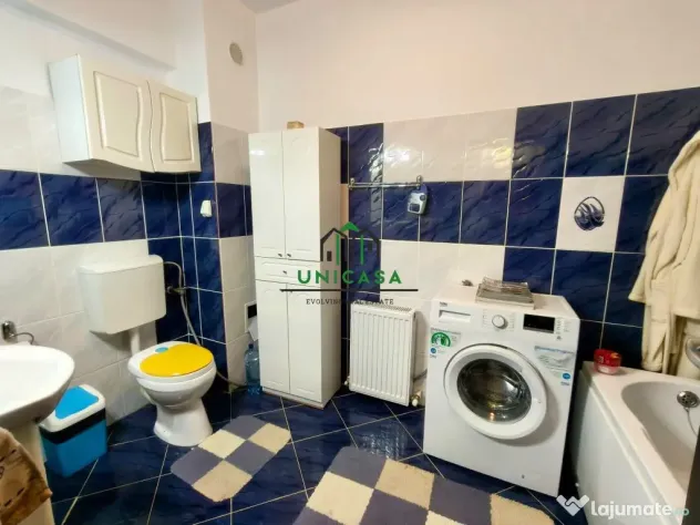 Apartament de inchiriat / 3 camere/ loc de parcare privat