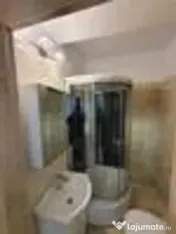 APARTAMENT 3 CAMERE DECOMANDAT 