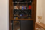 Casa cu 4 camere de vanzare | Renovata 2025 | Cartier Alb... 