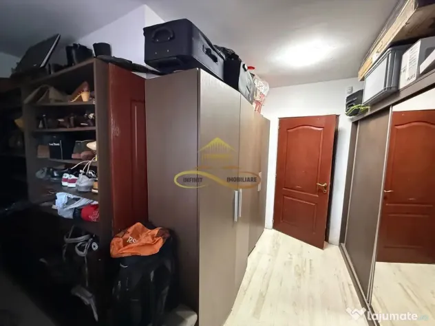 Apartament 4 camere de vanzare in Bacau bloc 2007 - Bacau (Bacau)