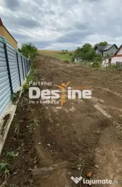 Teren intravilan 1200 mp utilități la asfalt investiți...
