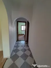 Apartament de vânzare, zona PODU ROȘ, 3 camere, semidec...