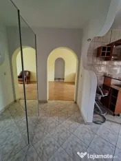 Apartament de vânzare, zona PODU ROȘ, 3 camere, semidec...