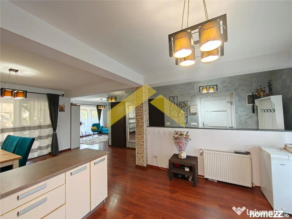 Casa de - Via Carmina - Vladimirescu complet mobilata si ut - Vladimirescu (Arad)