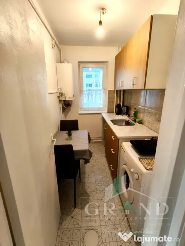 2 camere decomandate | Etaj 6/10 | Balcon | Centrală propri - Cluj-Napoca (Cluj)