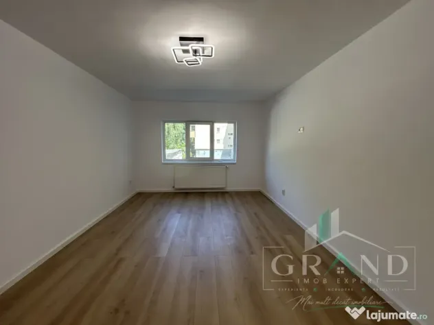 Apartament 3 camere de vanzare, 2 bai , Zorilor