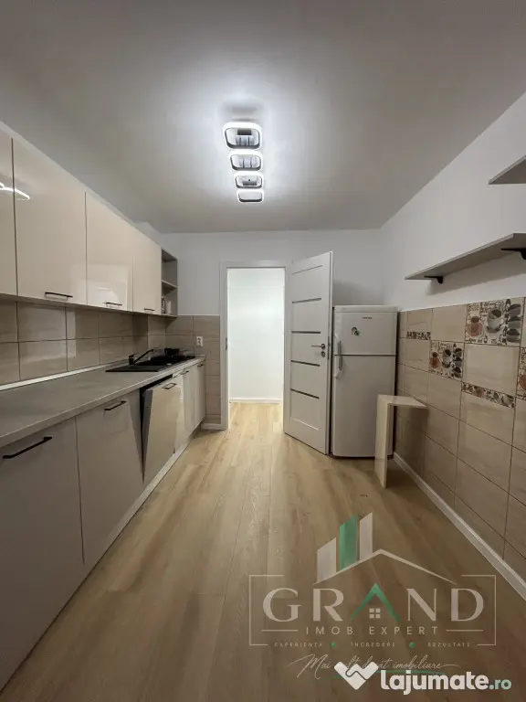 Apartament 3 camere de vanzare, 2 bai , Zorilor