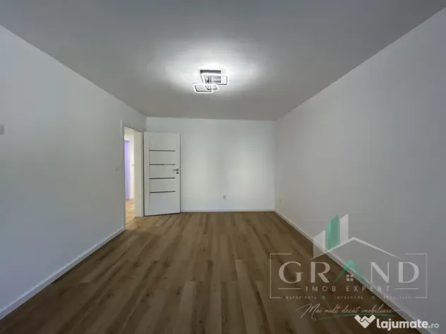 Apartament 3 camere de vanzare, 2 bai , Zorilor
