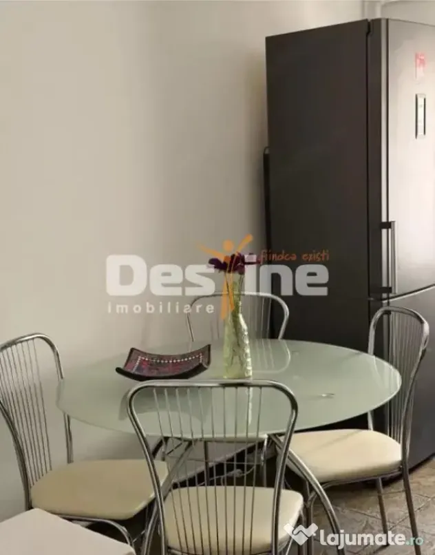 Inchiriez apartament cu 3 camere