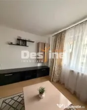 Inchiriez apartament cu 3 camere