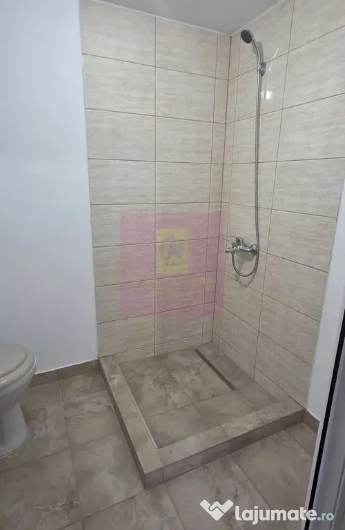 Casa cu 2 camere de vanzare in Campina