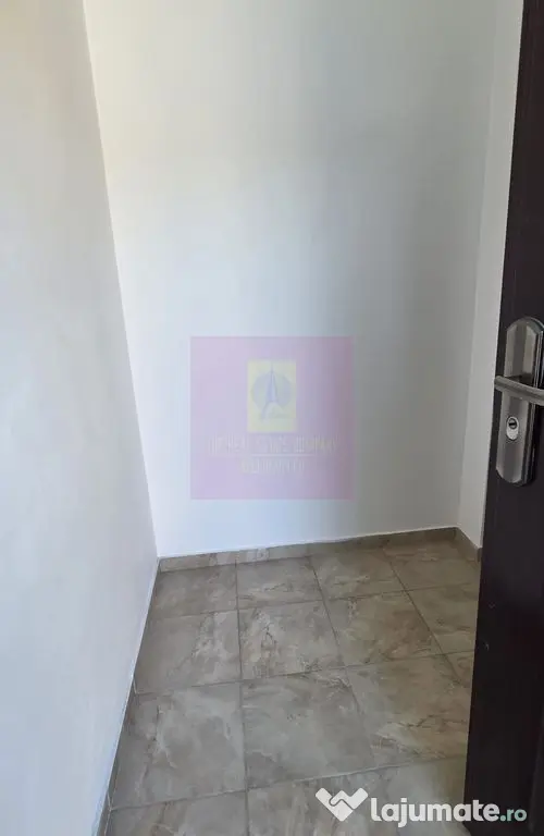 Casa cu 2 camere de vanzare in Campina