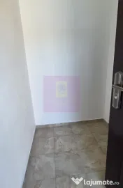 Casa cu 2 camere de vanzare in Campina 