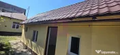 Casa cu 2 camere de vanzare in Campina 