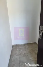 Casa cu 2 camere de vanzare in Campina