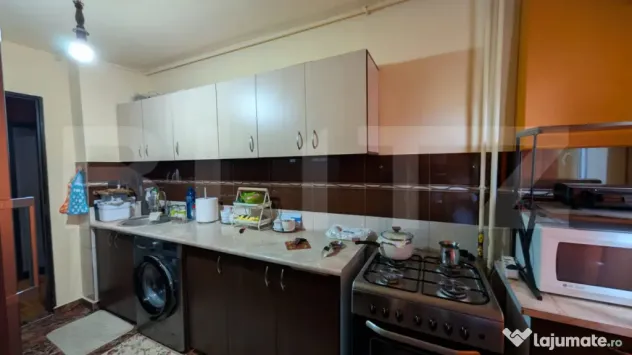 Apartament 3 camere, 67 mp, decomandat — Târgoviște, zon