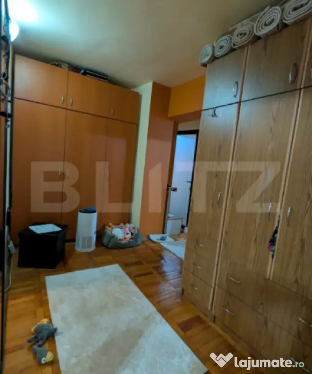 Apartament 3 camere, 67 mp, decomandat — Târgoviște, zon