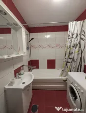 Apartament 2 camere, 40mp, mobilat, parcare, zona Florilor 