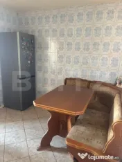 Apartament cu 2 camere, decomandat, etaj intermediar, zona B