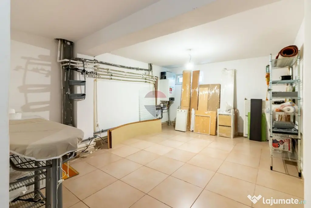 Casă / Vilă cu 6 camere de vanzare in Corbeanca, centru...