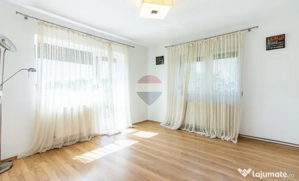 Casă / Vilă cu 6 camere de vanzare in Corbeanca, centru...