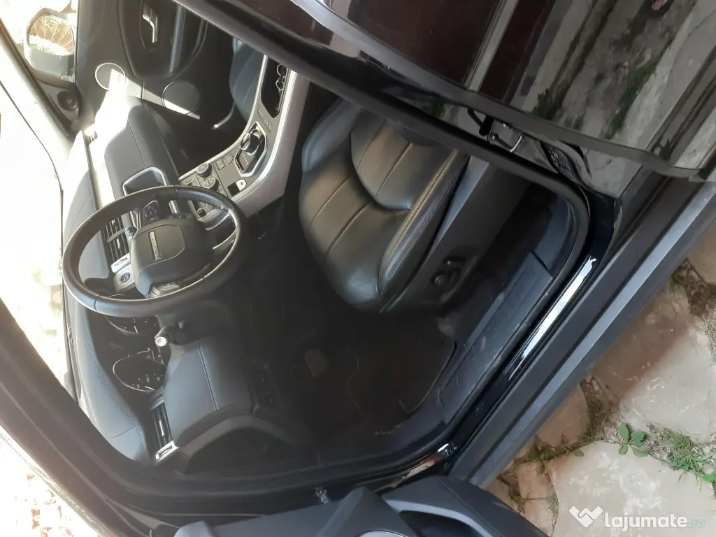 Range Rover Evoque 2.0 D240 R-Dynamic > 240CP > 31.000Km reali > fara avarii