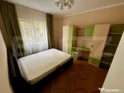 Apartament spațios cu 4 camere, 3 dormitoare și parcar 