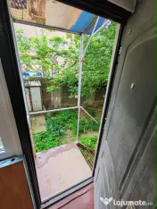 Apartament cu finisaje de lux de inchiriat 