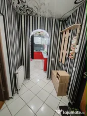Apartament cu finisaje de lux de inchiriat 