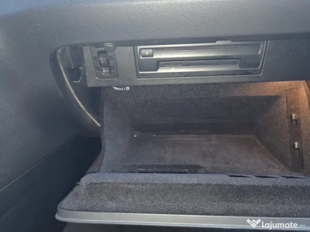 VW Passat B8 1.6 TDI-2018-143.000 km-Navi mare-Manuală