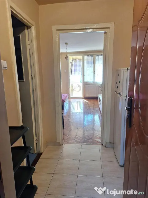 CENTRAL - APARTAMENT 1 CAMERA - mobilat, utilat LIFT