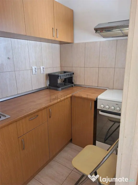 CENTRAL - APARTAMENT 1 CAMERA - mobilat, utilat LIFT