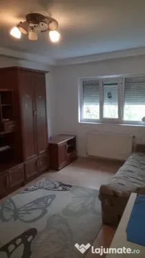 Apartament cu 3 camere central
