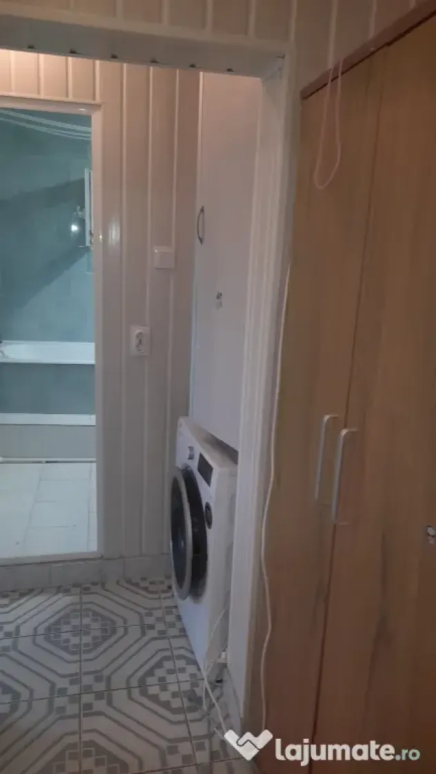 Apartament cu 3 camere central