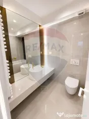 Apartament cu 3 camere de închiriat în zona Pipera