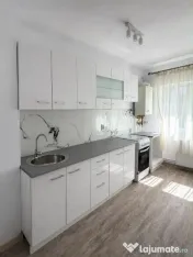 Apartament 2 camere et 2