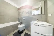 Apartament la ADORA Park cu parcare privata 