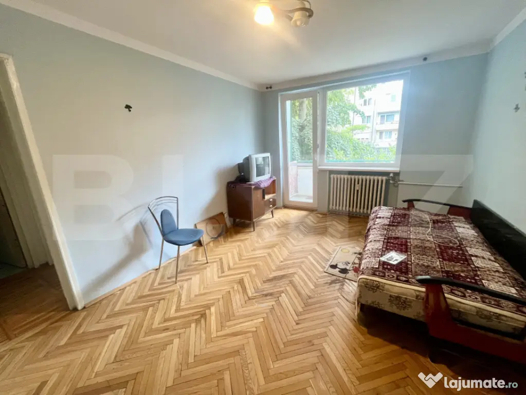 Apartament de vanzare, 2 camere, zona Rogerius - Oradea (Bihor)